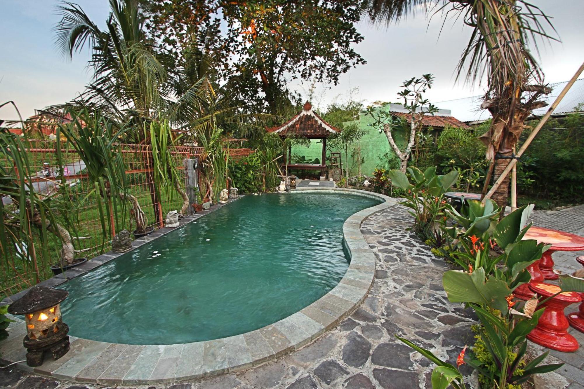 Reddoorz Near Stadion Kompyang Sujana Bali Денпасар Екстериор снимка