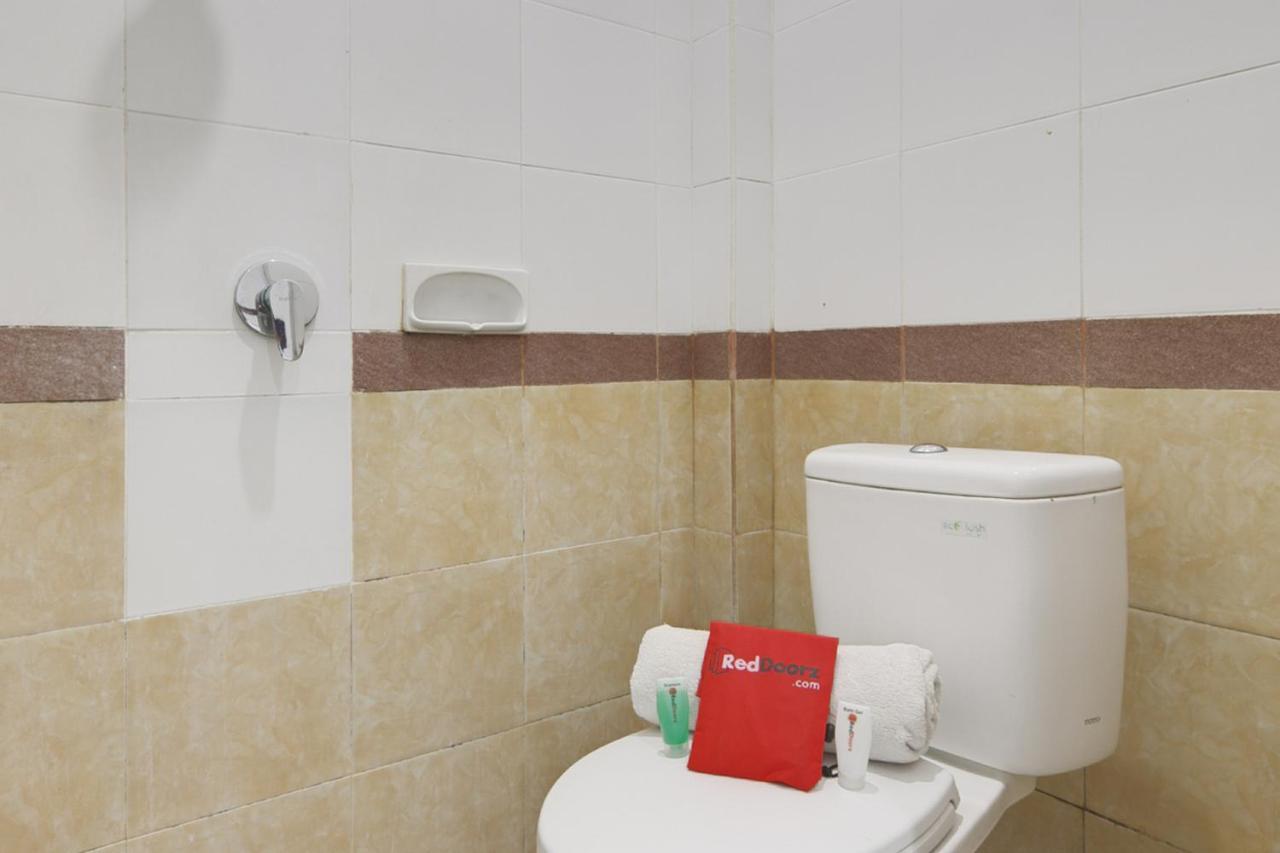 Reddoorz Near Stadion Kompyang Sujana Bali Денпасар Екстериор снимка