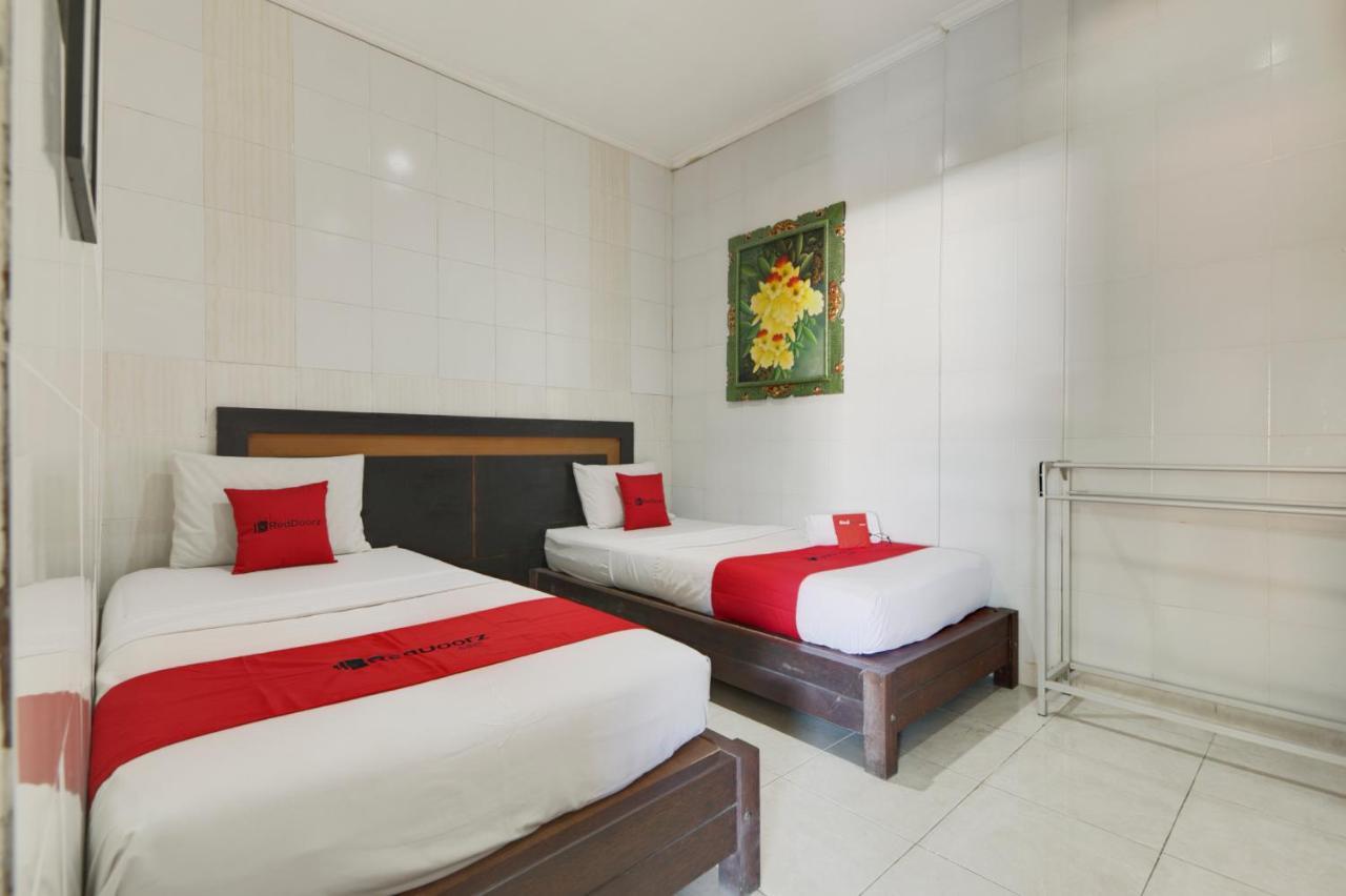 Reddoorz Near Stadion Kompyang Sujana Bali Денпасар Екстериор снимка